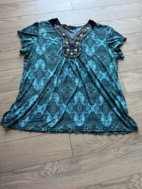 Elementz Teal and Black Short-Sleeve Tunic with Embroidered V-Neck